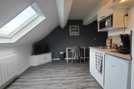 Studio "Sous Les Toits", Proche Hyper Centre Et Commerces ! 발랑시엔 외부 사진